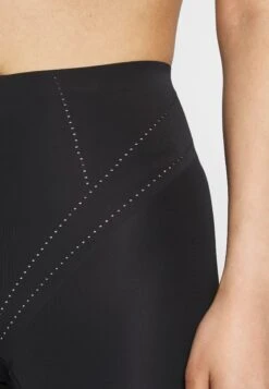 Magic Bodyfashion Dream Shaper Short - Shapewear - Black -Triumph d9641480966e485991694e51dd73f377