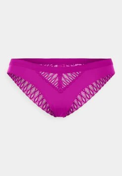 Triumph Aura Spotlight Brazilian - Slip - Merlot 14 Triumph Aura Spotlight Brazilian - Slip - Merlot -Triumph ddab3dea3c0846a98944b3d58426e5c7
