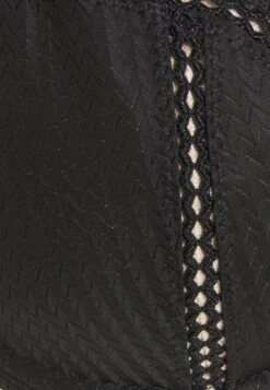 Chantelle Chic Essential - Beugel Bh - Schwarz -Triumph dfbeab9565eb4225b7b627beae513752