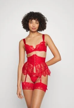 AGENT PROVOCATEUR Kateryna- Beugel Bh - Red -Triumph e349c2b1d1004eea877883eb7d170273