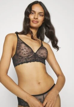 Triumph Bright Spotlight - Triangel Bh - Black 11 Triumph Bright Spotlight - Triangel Bh - Black -Triumph e98b10a4d4f44765b396a48cf192c04d