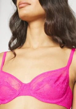 Triumph Bright Spotlight - Beugel Bh - Passionate Pink -Triumph ec2e9de8e4e74b5e9c2f6696c645014c