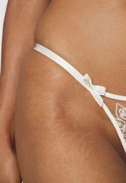 AGENT PROVOCATEUR Lindie Thong - String - Sand/Ivory -Triumph eeb8853bb76f4739b8b118866f70e0d8