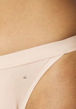 Triumph Smart Natural Brazilian 2 Pack - String - Neutral Beige 15 Triumph Smart Natural Brazilian 2 Pack - String - Neutral Beige -Triumph f16044a683a24ae1926e9cd75d730d2f