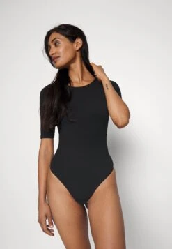 Magic Bodyfashion Every Shortsleeve - Body - Black -Triumph f251b324729d4ef1b10976fb6bc84de1