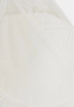 Chantelle Alto- Beugel Bh - Milk -Triumph f71d34cf39e643d78d3345035e976ab2