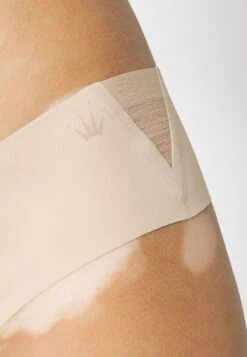 Triumph Flex Smart Highleg Brazilian- Slip - Soft Praline -Triumph fb6bc58625e44df495f34e3ec44dc2f3