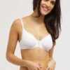 Triumph Body Make-Up Essent W - Beugel Bh - White -Triumph fc26a5ce85724652a5182ea1ba15c524