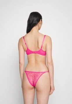 AGENT PROVOCATEUR Lorna Bra - Beugel Bh - Fuchsia -Triumph fd8c5d12d6dd4c64ae71ec0375460dbf